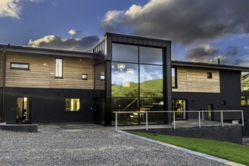 Aluminium Curtain Walling.