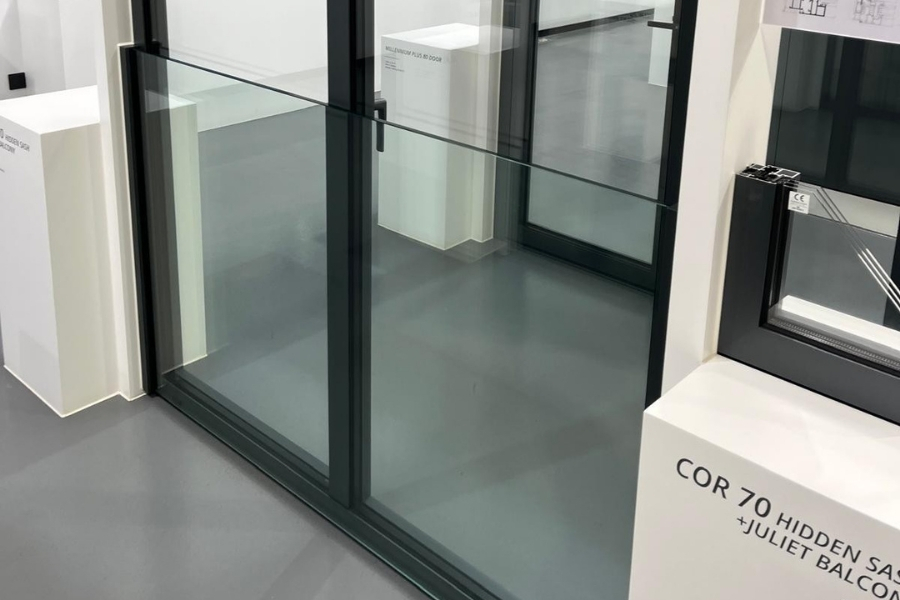 Cortizo COR 70 Juliet Balcony