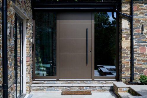 Kobbe Prestige 75 Flush Entrance Door, with two side lights.