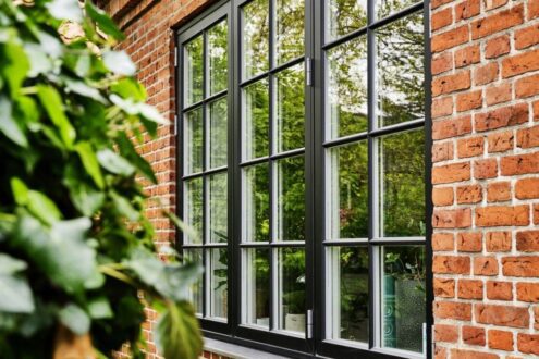VELFAC Classic Composite Window Jet Black